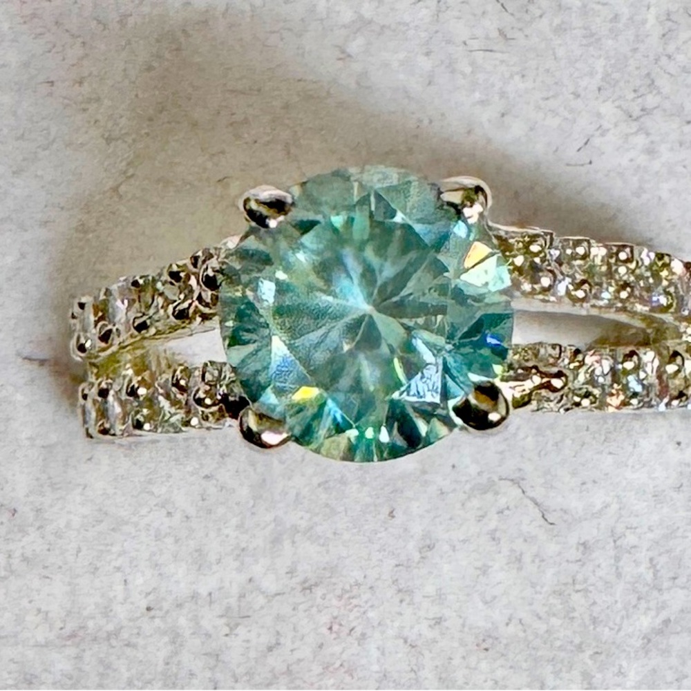 1.90 Blue Natural Diamond set in Silver